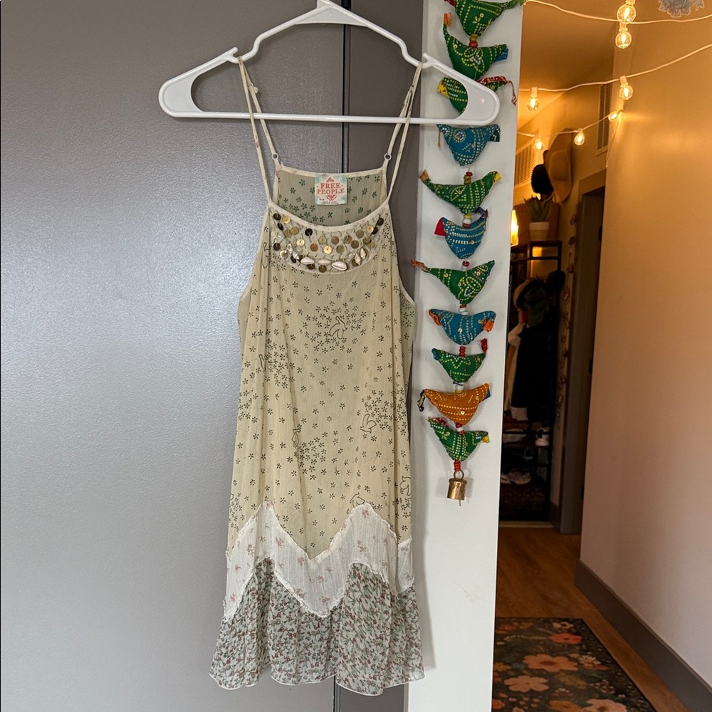 Free People Seashells Sleeveless Spaghetti Strap Tank Top Cami Thin Nature